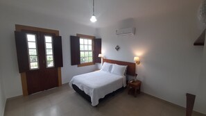 4 quartos, ferros/tábuas de passar roupa, Wi-Fi de cortesia