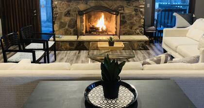 Spectacular Lake Home on Locke Lake in Monticello!