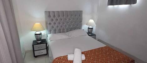 Basic-Apartment | 1 Schlafzimmer, Bügeleisen/Bügelbrett, kostenloses WLAN