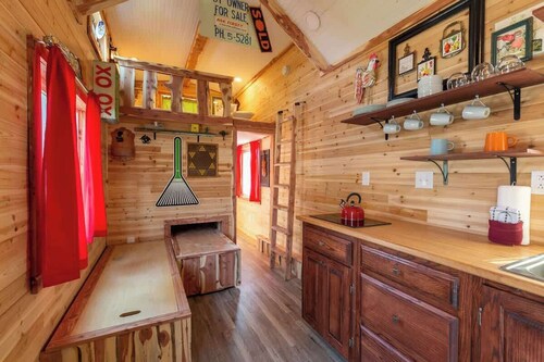Tiny House Oakley - downtown tiny house park