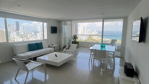 40-inch Smart TV with cable channels, TV, heated floors - 2TC19 Apartamento Cartagena frente al mar (Cartagena)