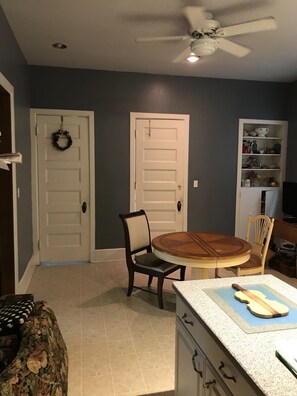 Unclassified image, 4 of 16, button