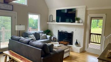 Smart TV, fireplace, video games, DVD player