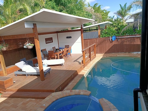 Resort Living in Kedron - Close to Airport, Shopping, transport and Hospital