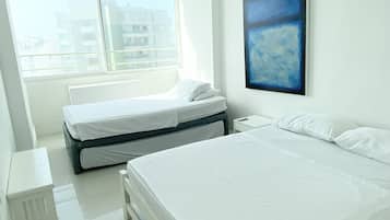 Departamento estándar | 3 habitaciones, decoración personalizada y muebles diferentes