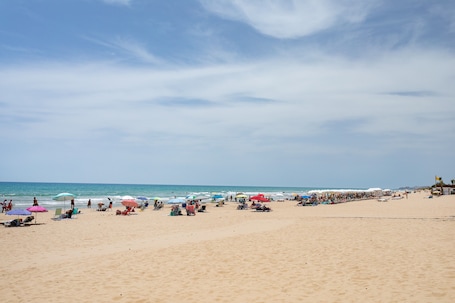Beach nearby. Vacation Home "La Roqueta" with Garden, Terrace & Wi-Fi