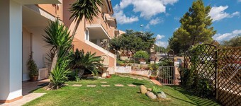 Pet-friendly Holiday Home “Casa Michelle” with Sea & Mountain View