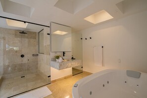 Shower, towels, shampoo