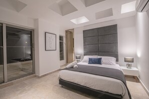 8 bedrooms, in-room safe, free WiFi, bed sheets