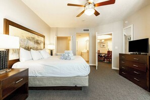 3 quartos, ferros/tábuas de passar roupa, Wi-Fi, roupa de cama