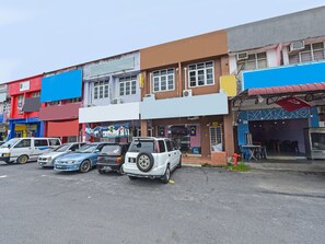 Exterior - OYO Home 90325 Au Homestay (Pasir Puteh)