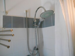Hair dryer, towels, soap, shampoo