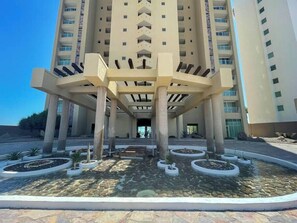 Exterior - Oceanfront Gem with Pools & Private Beach #704 (Puerto Peñasco)