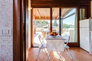 Dining - GuestHost - Bright and welcoming 35sqm apartment located on the first floor of an independent villa in Custonaci, a quiet countryside location a short distance from Erice and Cornino! The apartment has a large terrace with outdoor furniture and is comple (Custonaci)