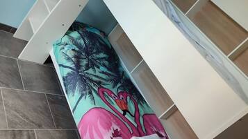 2 chambres, Wi-Fi gratuit, draps fournis