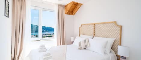 4 室のベッドルーム、WiFi