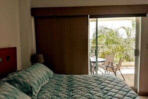 2 slaapkamers, een strijkplank/strijkijzer, gratis wifi, beddengoed