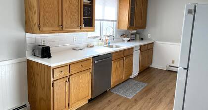 2-Bedroom Home in Desirable Orchard Neighborhood