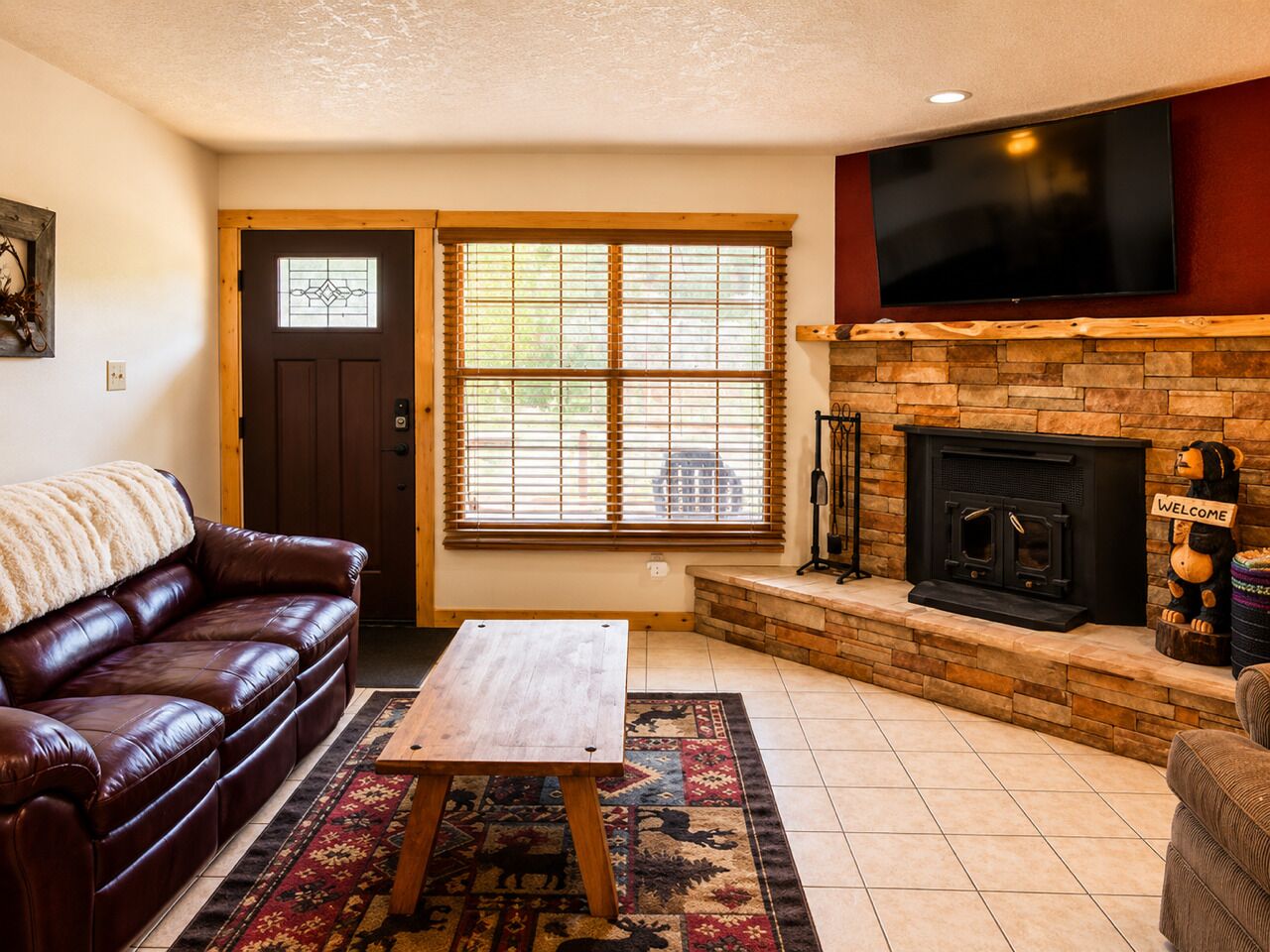 TV, fireplace, DVD player