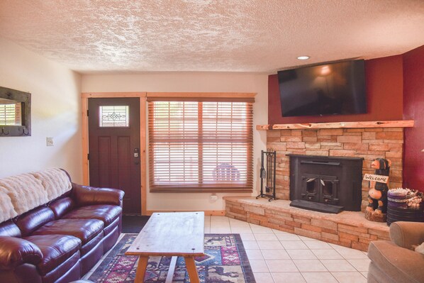 TV, fireplace, DVD player