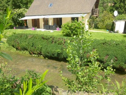 VILLA FOUILLEBROC with swimming pool