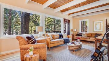 Smart TV, fireplace, offices