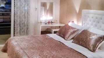 1 bedroom, iron/ironing board, Internet