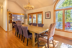 Dining - Game Room, Sauna, Bonus Apartment Near Wintergreen Resort! (Nellysford)