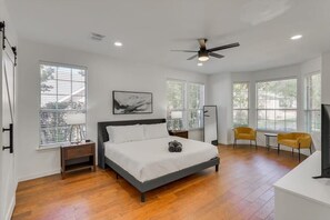 7 bedrooms, iron/ironing board, WiFi, bed sheets