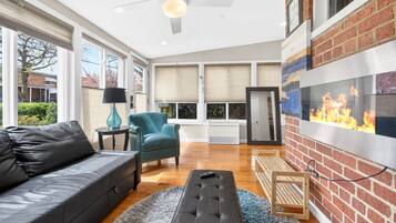 TV, fireplace, offices