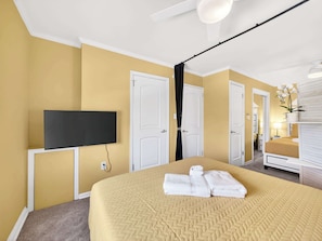 2 habitaciones, tabla de planchar con plancha, wifi y ropa de cama