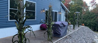 Clean and cozy total eclipse retreat, perfect for enjoying the Adirondacks!
