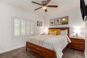 4 bedrooms, desk, iron/ironing board, travel crib