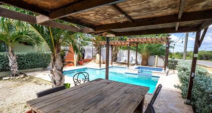 The perfect place for family & friends to enjoy there vacation in Curacao.