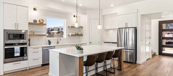 Coral Canyon Entourage, PRIVATE POOL, ping pong, and more!