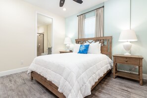 4 bedrooms, iron/ironing board, WiFi, bed sheets