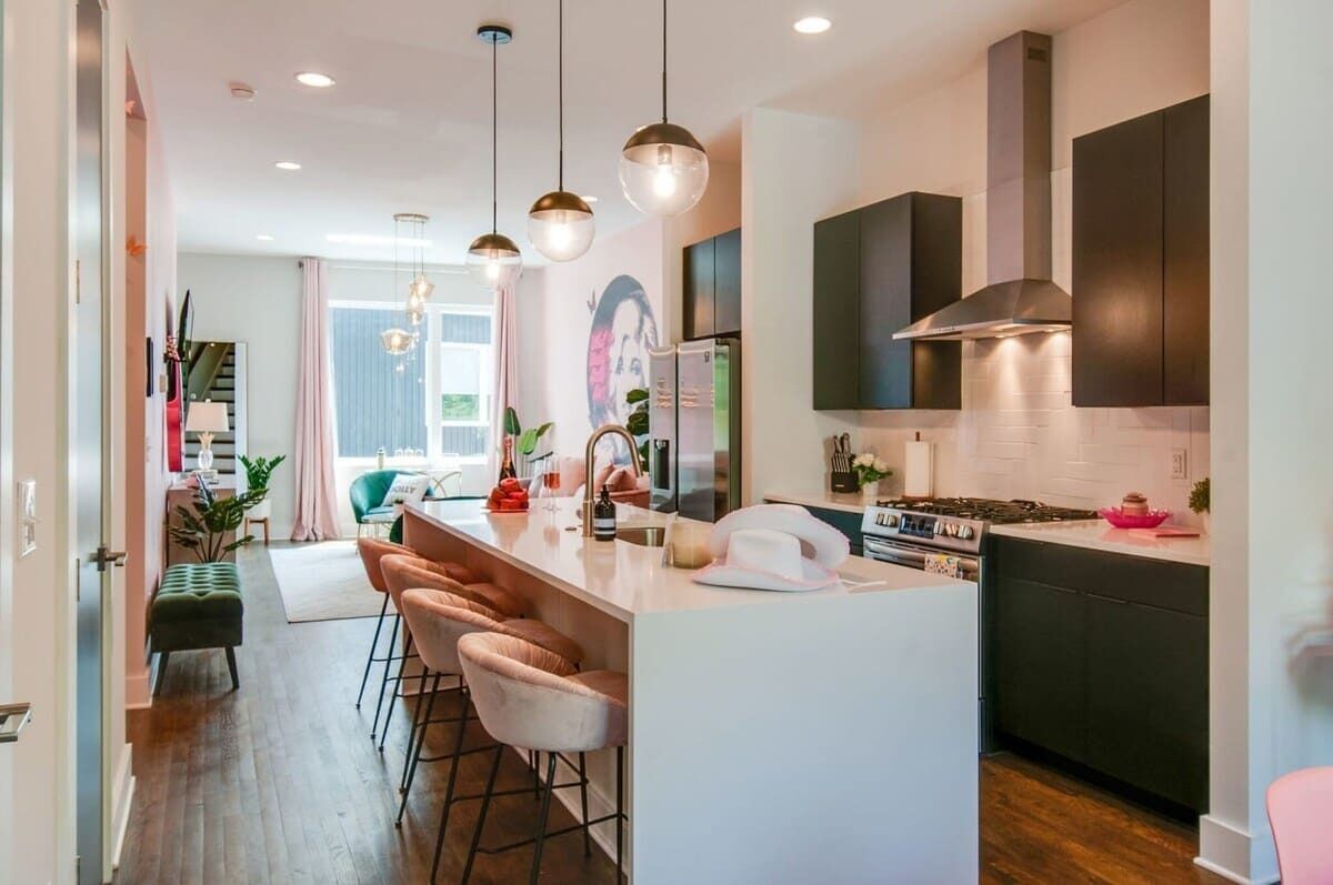 ثلاجة، ميكروويف، فرن، موقد طهي مسطح