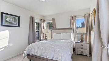 2 habitaciones, escritorio, cuna de viaje y wifi