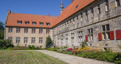 Großzügiges Ferienhaus in perfekter Lage mit Kamin, Sauna, Whirlpool, WLAN
