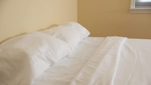 Unclassified image, 2 of 11, button - Close to Campus Student Housing - Amenities (St. Louis)