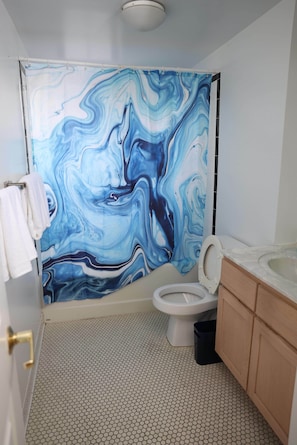 Apartment (2 Bedrooms) | Bathroom