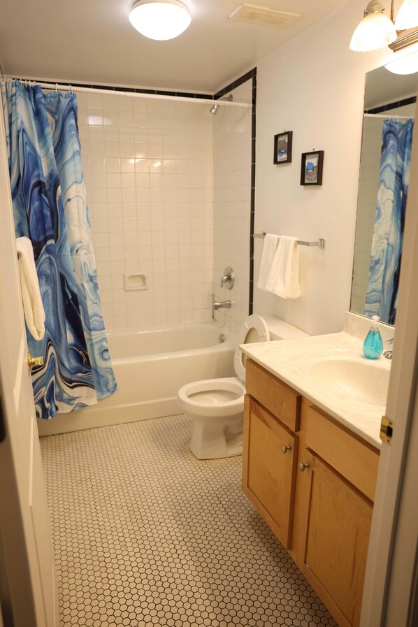 Departamento (2 Bedrooms) | Baño | Secadora de cabello, jabón, shampoo 