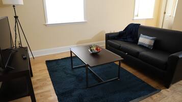 Apartment (2 Bedrooms) | Living area | TV