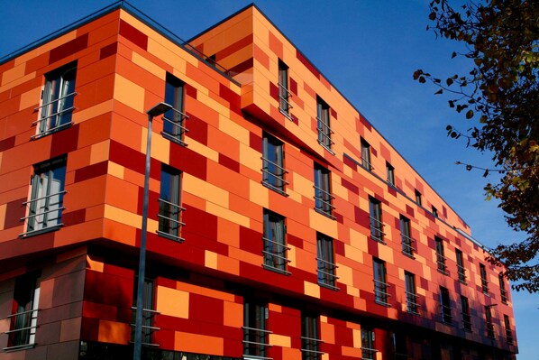 Immagine non classificata, 1 di 6, pulsante