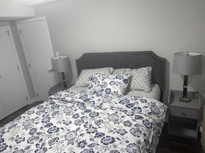 1 bedroom, WiFi - Newly built executive basement suite (Edmonton)