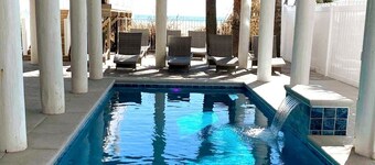 ☆Oceanfront Serenity☆ Private Pool & Beach Walkway