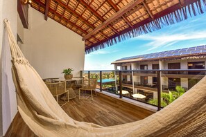 Deluxe-Suite, 1 Schlafzimmer, mit Bad, Gartenblick | Minibar, Zimmersafe, individuell dekoriert, individuell eingerichtet