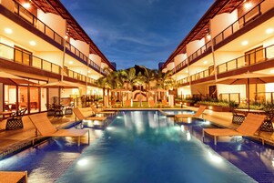 Outdoor pool, pool umbrellas, sun loungers