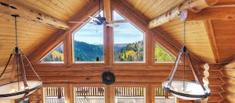 'Hale’ Pow Mow' A slopeside retreat with views, comfort, and the spirit of Aloh