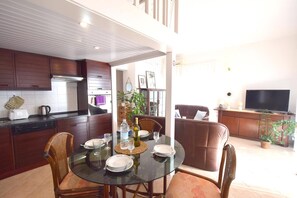 Interior - Holiday apartment with sea view (Pinezići/Krk)